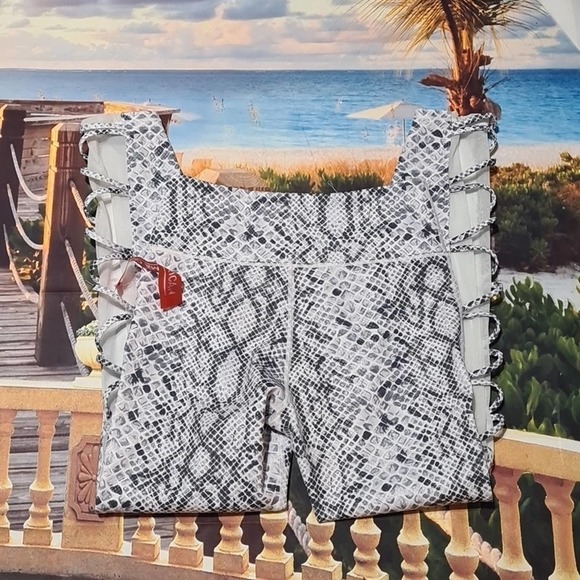 Good American Python Zig‎ Zag High Waist Leggings Size 2 NWT - Picture 11 of 11